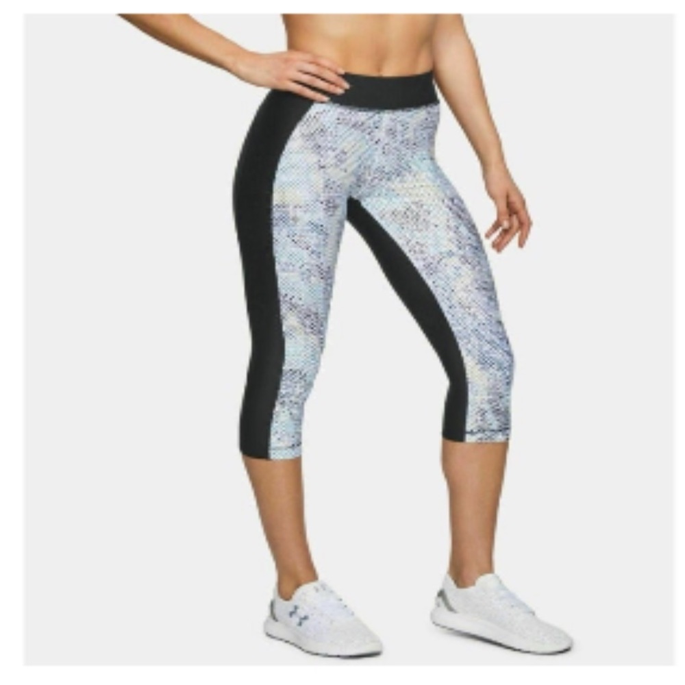 Under Armour HeatGear Compression Capri Leggings XS Black Teal Polka Dot NWT